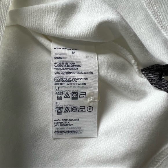 Tommy Hilfiger CLASSIC FIT SOLID POLO - Picture 6 of 7